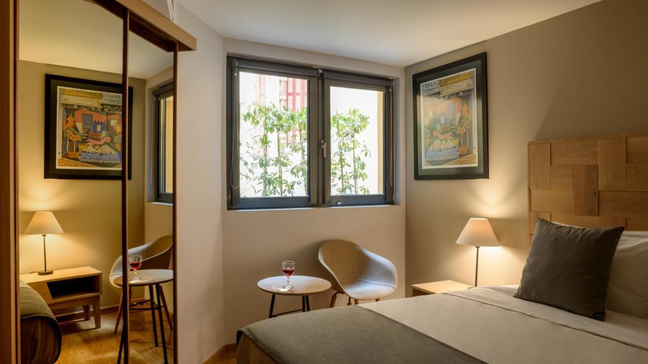 Fos Downtown Suites Афіни Екстер'єр фото